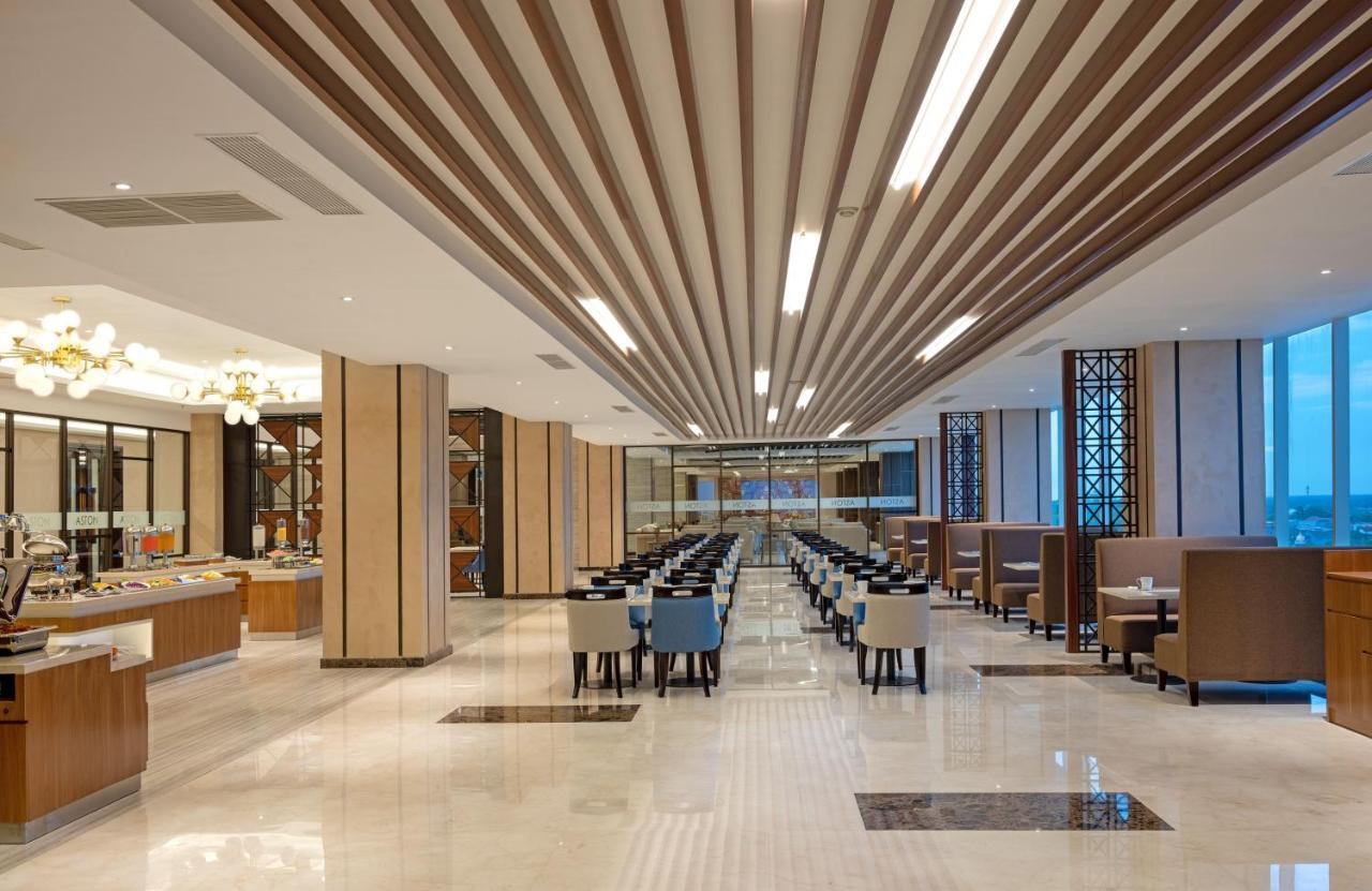 Aston Gresik Hotel & Conference Center מראה חיצוני תמונה